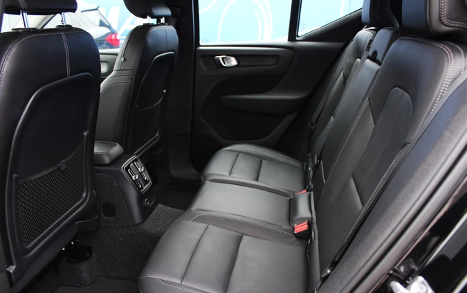 Volvo XC 40 cena 149900 przebieg: 32000, rok produkcji 2021 z Łomża małe 781